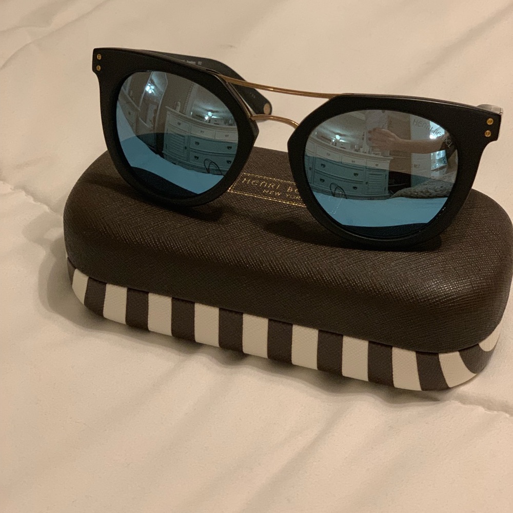 Henri Bendel  Broadway sunglasses